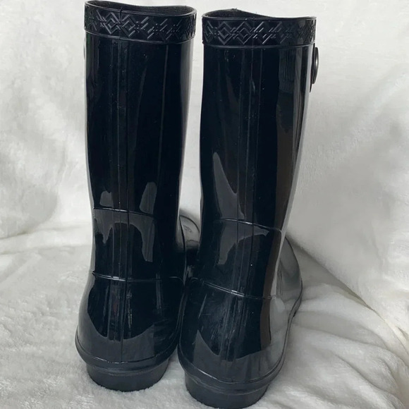 UGG Sienna Rain Boots - Picture 4 of 10